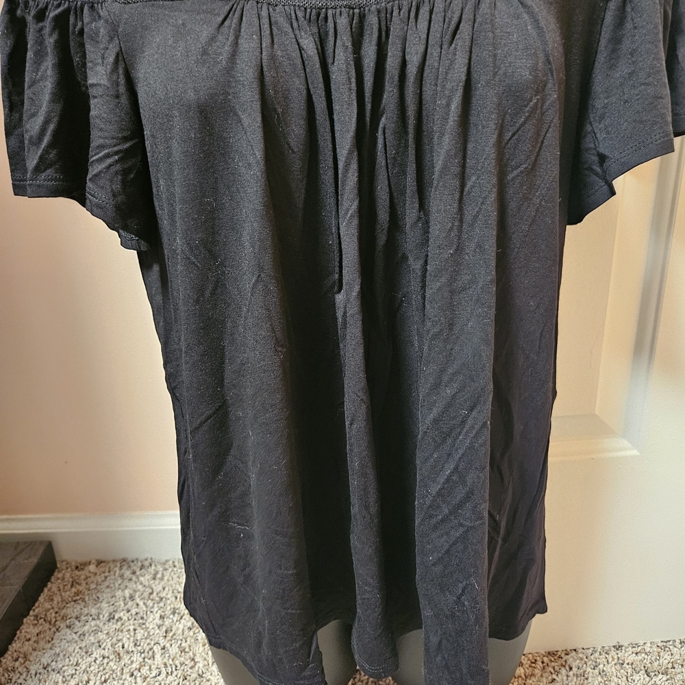 New York & Company Black Sheer Polka Dot Top - Picture 4 of 12